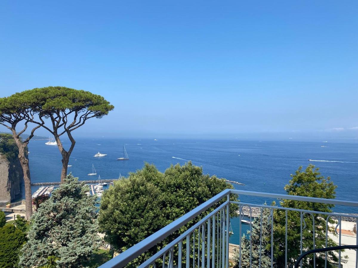 Hotel Cosmomare Piano di Sorrento Exteriör bild