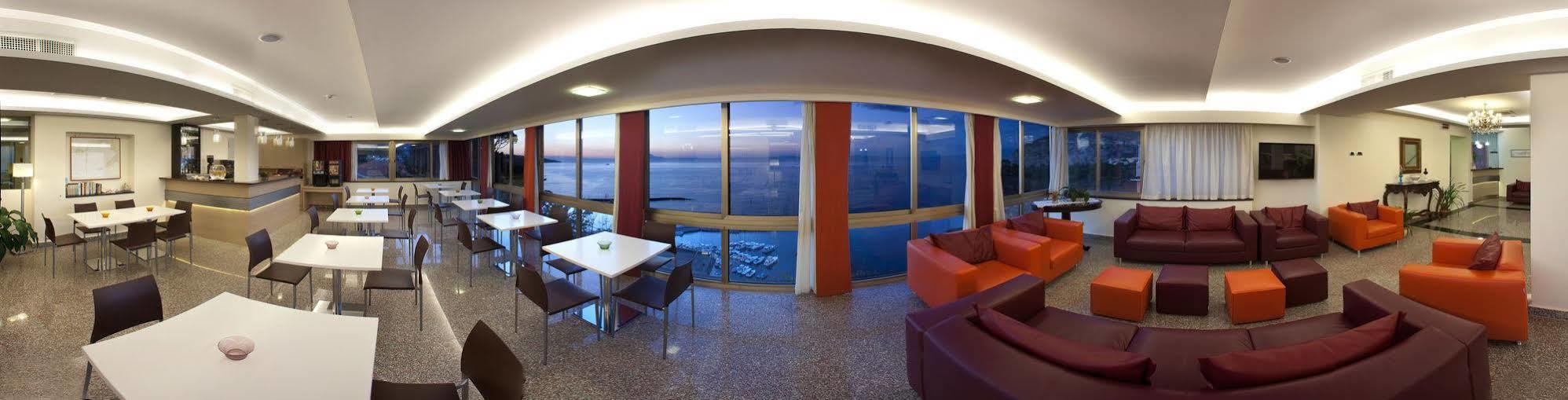 Hotel Cosmomare Piano di Sorrento Exteriör bild
